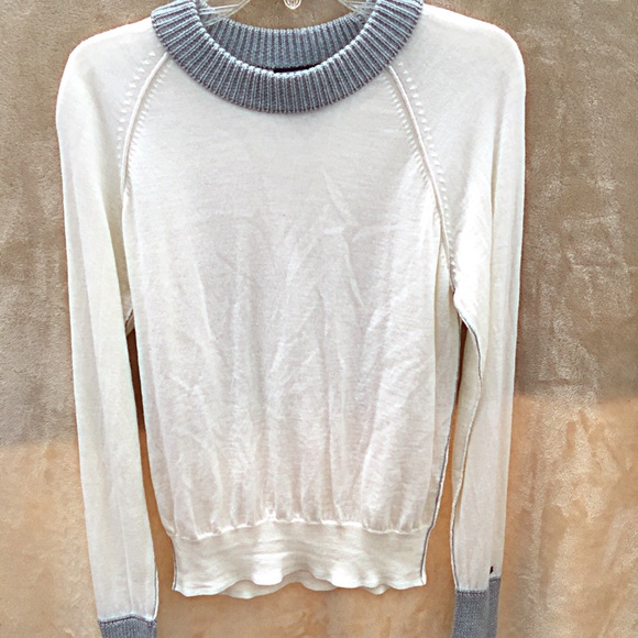 Tommy Hilfiger Sweaters - Tommy Hilfiger Luxury Wool Sweater-Women’s Small